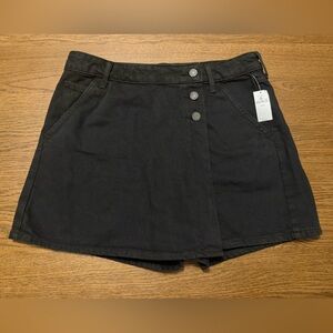 GAP Black High-Rise Wrap Button Detail Skirt NWT